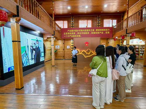 河北政法職業(yè)學(xué)院思政課教師塞罕壩實(shí)踐研修:以綠色足跡書寫育人新篇 河北政法職業(yè)學(xué)院思政課教師塞罕壩實(shí)踐研修:以綠色足跡書寫育人新篇