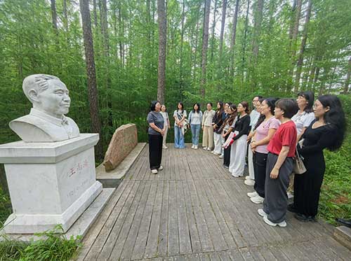 河北政法職業(yè)學(xué)院思政課教師塞罕壩實(shí)踐研修:以綠色足跡書寫育人新篇 河北政法職業(yè)學(xué)院思政課教師塞罕壩實(shí)踐研修:以綠色足跡書寫育人新篇