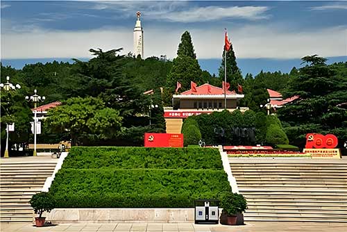 為什么選擇西柏坡紅色教育基地？